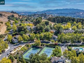 1875 Lamplight Ct, Walnut Creek CA 94597