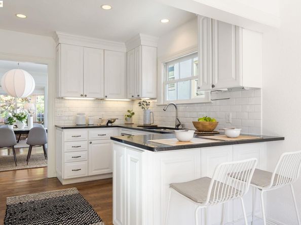 3828 Glen Park Rd, Oakland CA 94602