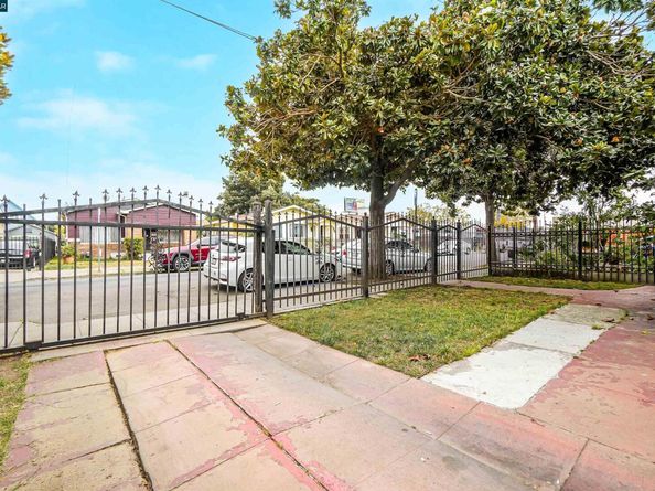 1433 87th Ave, Oakland CA 94621