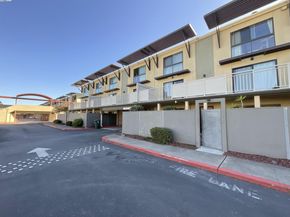 1102 Admiralty Ln, Foster City CA 94404