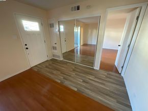 1102 Admiralty Ln, Foster City CA 94404