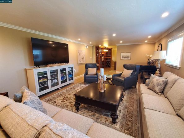 876 Balra Dr, El Cerrito CA 94530