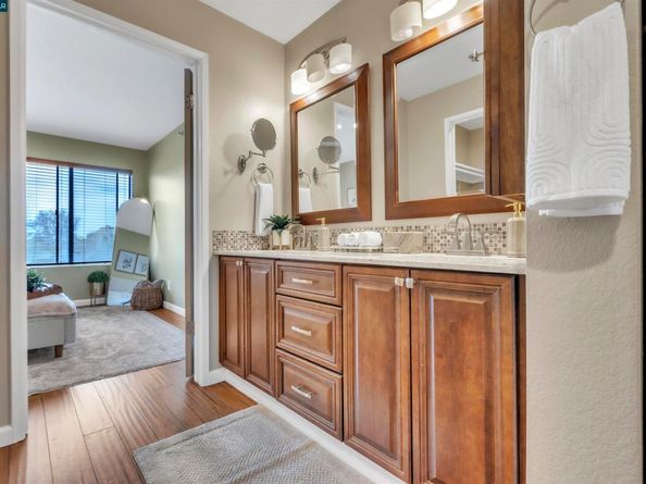 29583 Vanderbilt Street 310, Hayward CA 94544