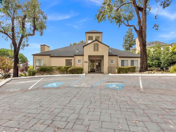 29583 Vanderbilt Street 310, Hayward CA 94544
