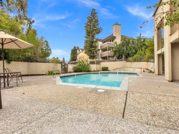 29583 Vanderbilt Street 310, Hayward CA 94544