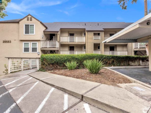 29583 Vanderbilt Street 310, Hayward CA 94544