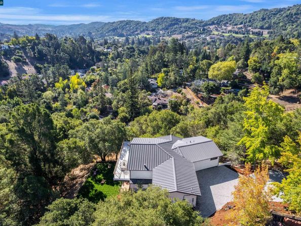 13 Carmen Ct, Orinda CA 94563