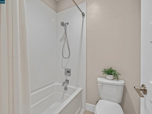 4107 Wallis Ranch Dr, Dublin CA 94568