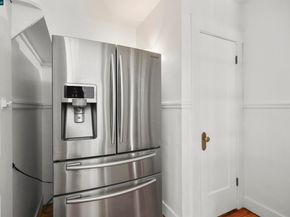 484 Forest St, Oakland CA 94618