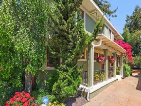 484 Forest St, Oakland CA 94618