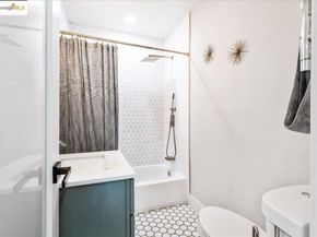 3473 Birdsall Ave, Oakland CA 94619
