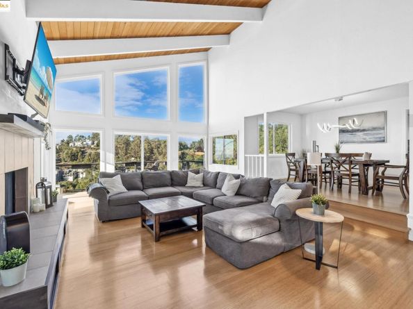 58 Villanova Dr, Oakland CA 94611