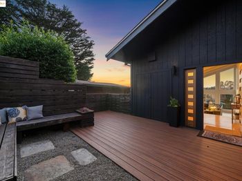 58 Villanova Dr