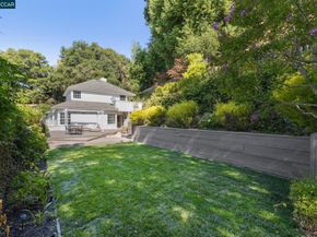 32 Dos Posos, Orinda CA 94563