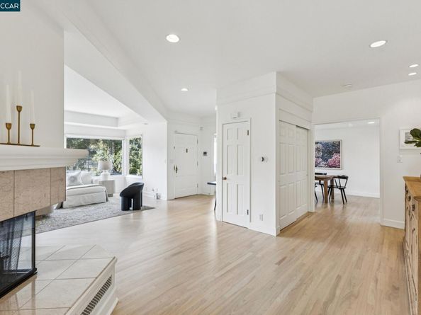 32 Dos Posos, Orinda CA 94563