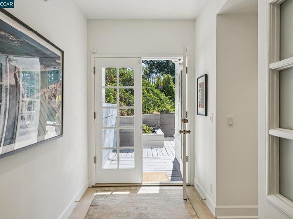 32 Dos Posos, Orinda CA 94563