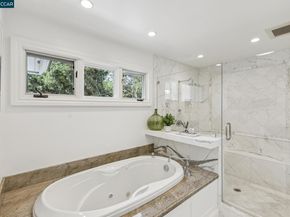 32 Dos Posos, Orinda CA 94563