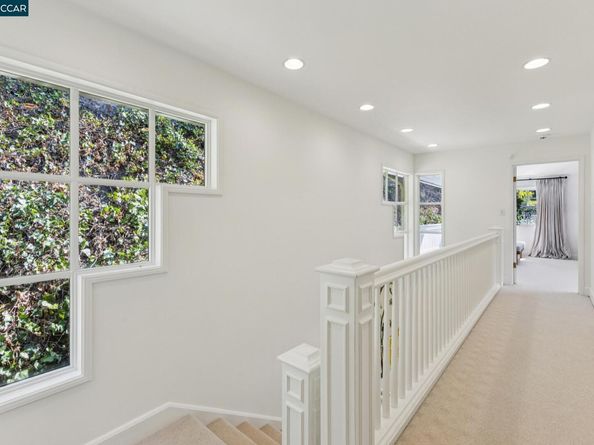 32 Dos Posos, Orinda CA 94563