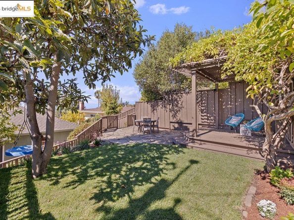 4007 Vale Ave, Oakland CA 94619
