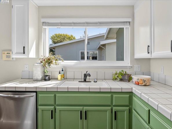 15356 Sullivan Ave, San Leandro CA 94579