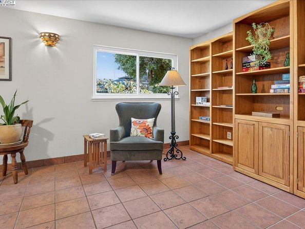 15356 Sullivan Ave, San Leandro CA 94579