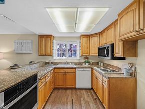1422 Flintwood Ct, Martinez CA 94553