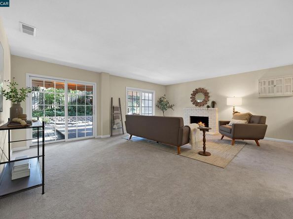 1422 Flintwood Ct, Martinez CA 94553