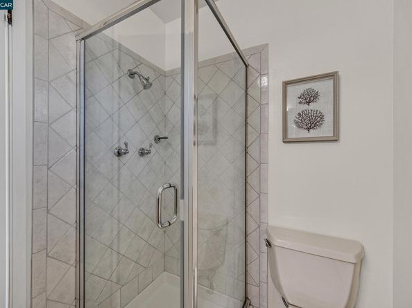 1422 Flintwood Ct, Martinez CA 94553