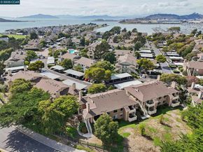 47 Lakeshore Ct, Richmond CA 94804