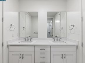 44862 S Grimmer Blvd 105, Fremont CA 94538