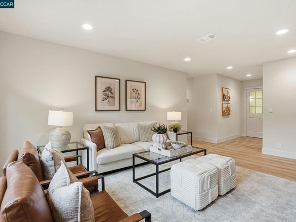 1400 Whitman Rd, Concord CA 94518