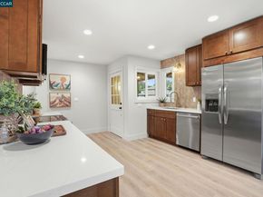 1400 Whitman Rd, Concord CA 94518