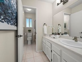 1566 Ashwood Dr, Martinez CA 94553