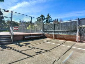 1566 Ashwood Dr, Martinez CA 94553