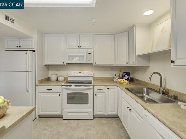 1209 Running Springs Rd 6, Walnut Creek CA 94595