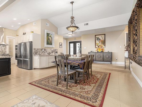 3393 Oakes Dr, Hayward CA 94542