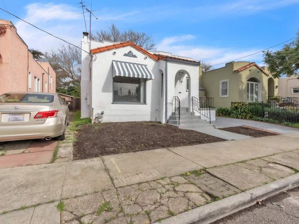 7818 Arthur St, Oakland CA 94605