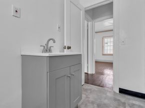 7818 Arthur St, Oakland CA 94605