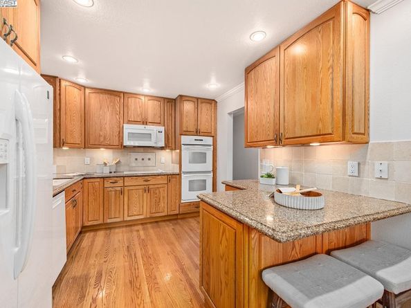 851 Carmel Ave, Livermore CA 94550