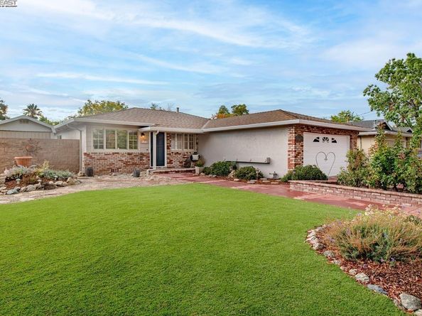 851 Carmel Ave, Livermore CA 94550