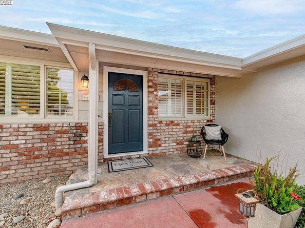 851 Carmel Ave, Livermore CA 94550