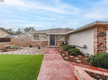 851 Carmel Ave
