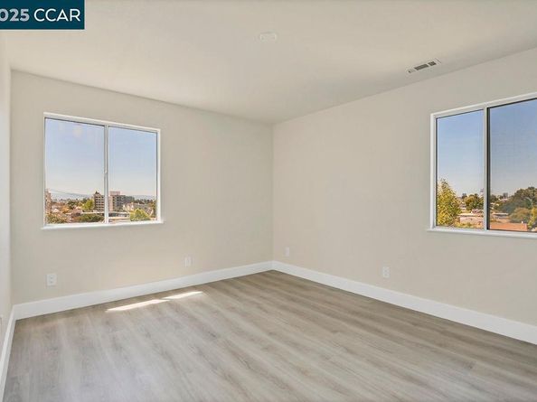 3251 Hyde Street, Oakland CA 94601
