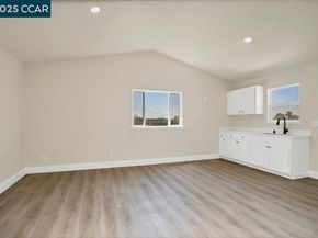 3251 Hyde Street, Oakland CA 94601