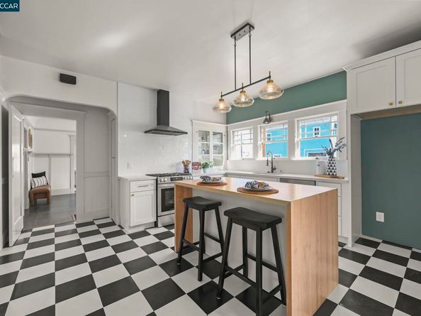 236 Buckley St, Martinez CA 94553