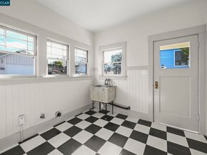 236 Buckley St, Martinez CA 94553