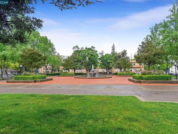 236 Buckley St, Martinez CA 94553