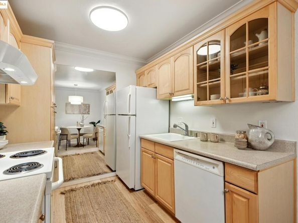 1471 Marchbanks Dr 4, Walnut Creek CA 94598