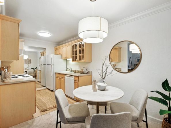 1471 Marchbanks Dr 4, Walnut Creek CA 94598