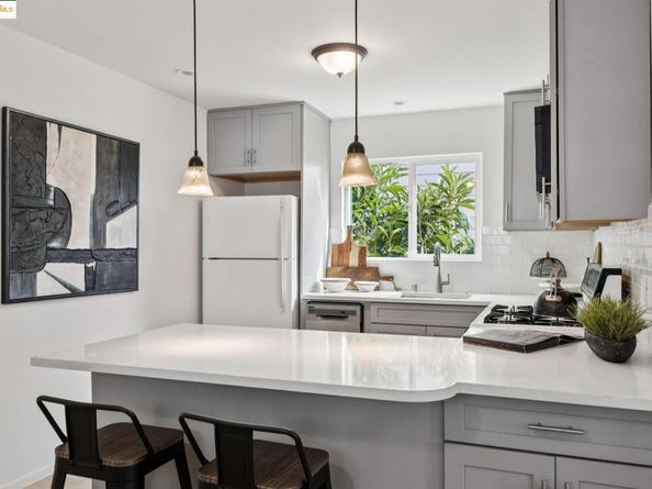 1420 E 33rd St, Oakland CA 94602